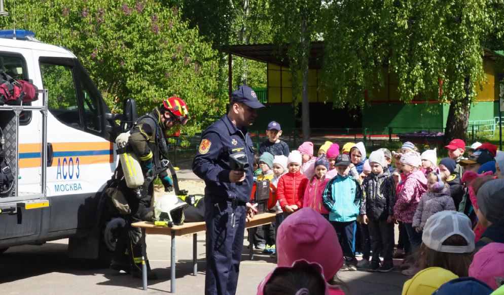   � ������� ���� ������ ������� �� �����������