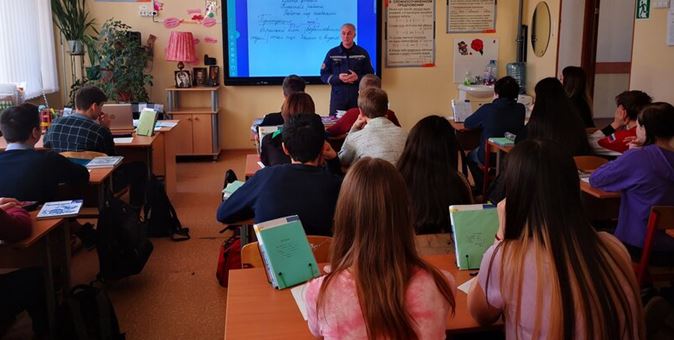 � ������ ��� � ������ �����: � ����� �������� ������������ ���������� � �������� ����� ������� �������� ����